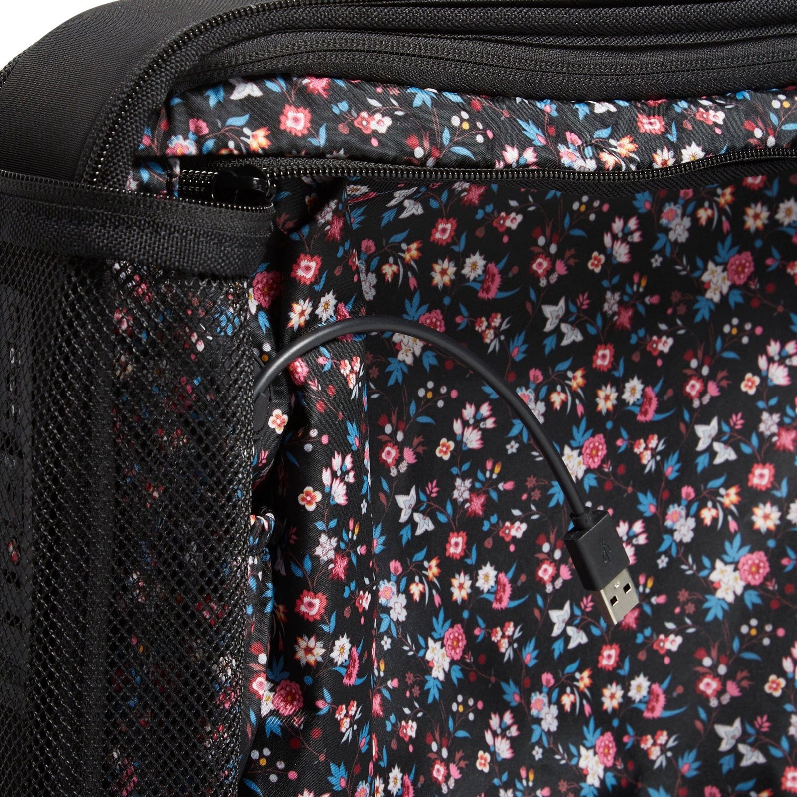 Small Spinner Luggage - Image 4