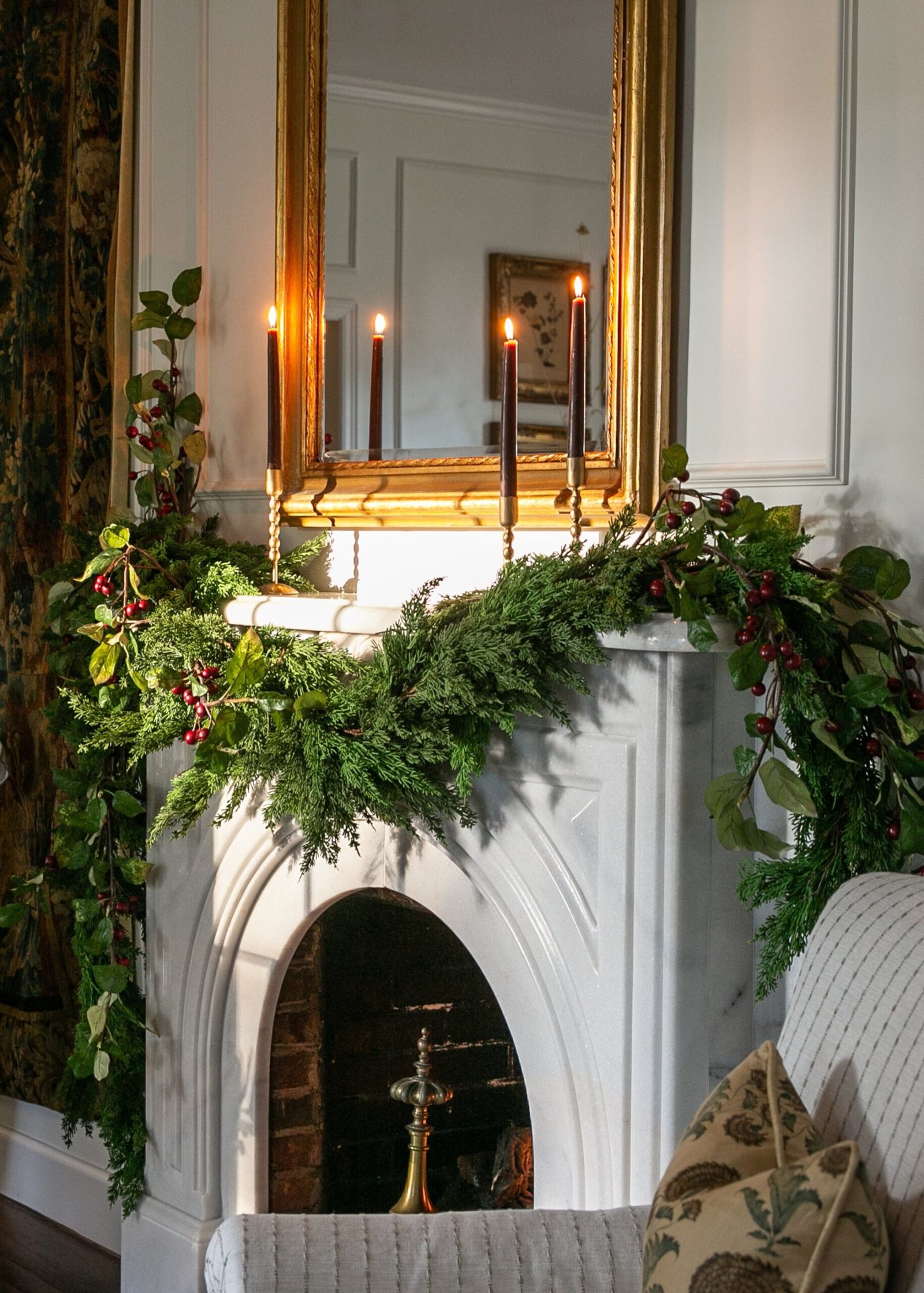 SAVE - Deluxe Artificial Cedar Garland - 108" - Image 3